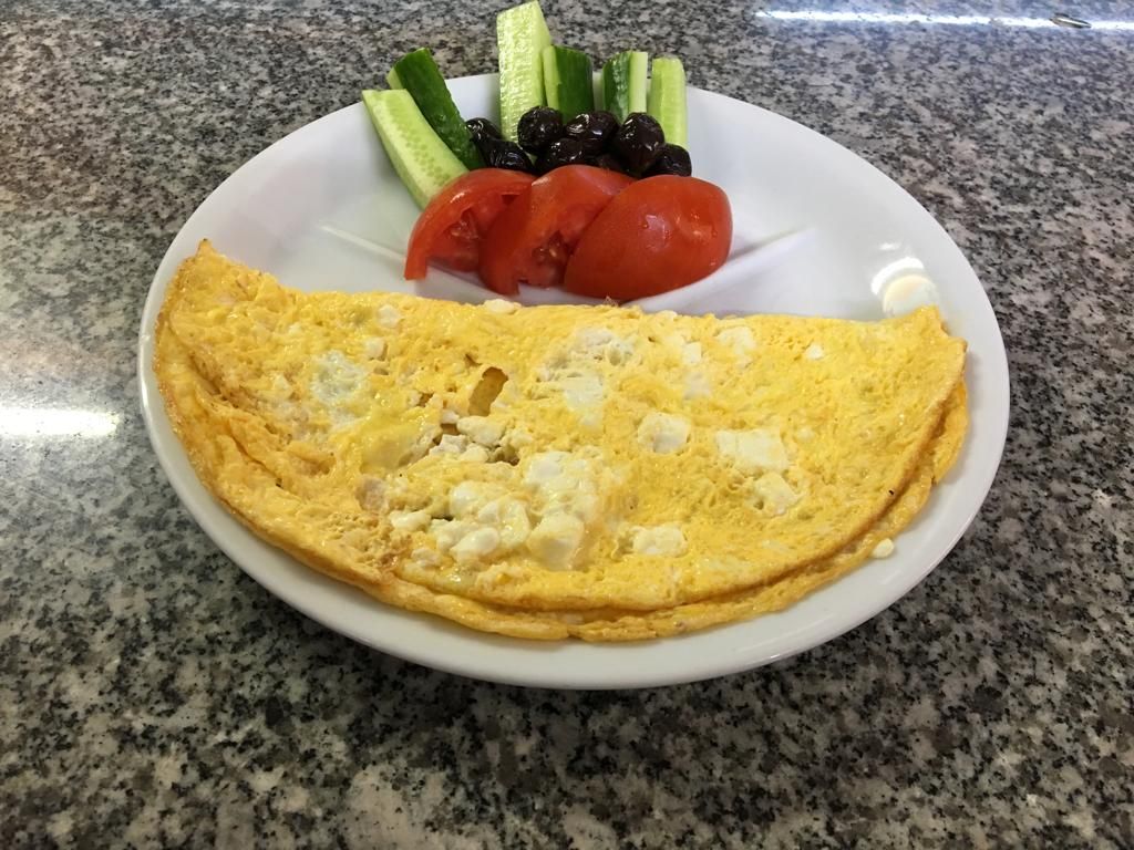 PEYNİRLİ OMLET